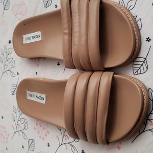 Steven Madden slides